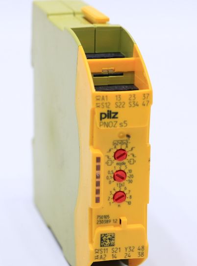 皮尔磁760100,PMD s10 24-240VAC/DC继电器